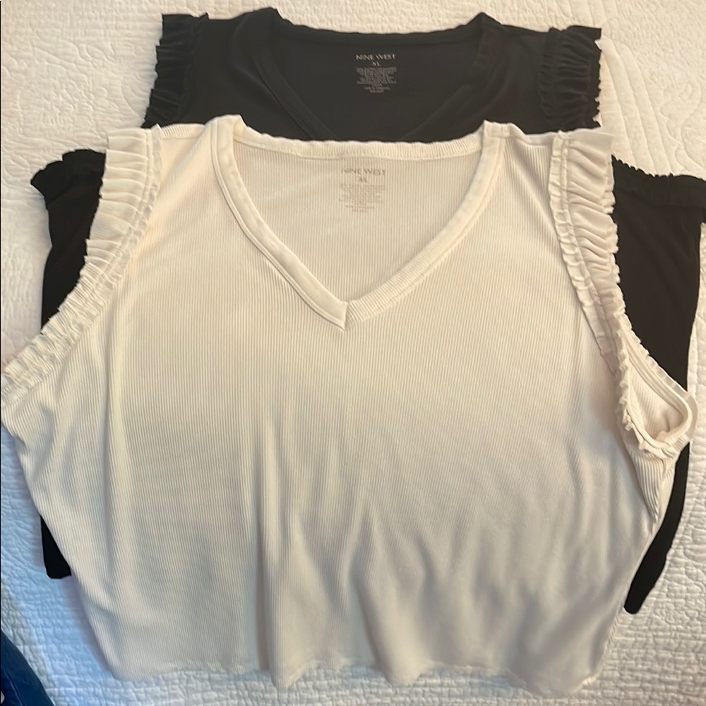 Nine West Ruffled Sleeveless Blouses Black and White